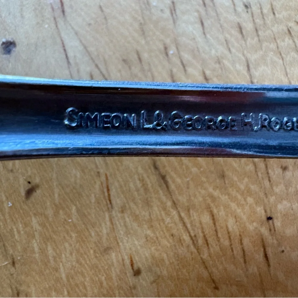 Oneida Homestead Stainless Simeon L‎ & George H Rogers LTD 2 Dinner Forks Replac